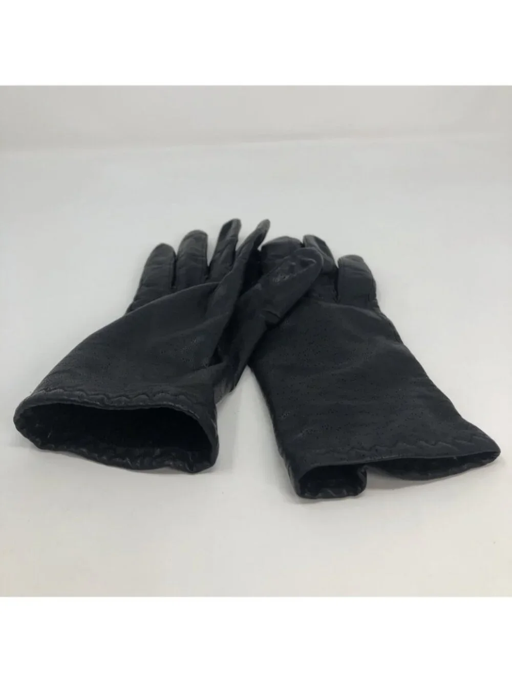 Leather Gloves Womens Medium Black Knit Lining Winter Supple Perforated Casual